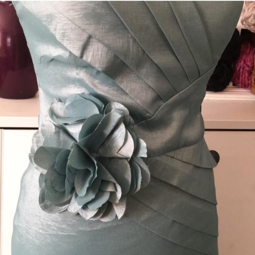 Spring/Summer Dress - Picture 2 of 6